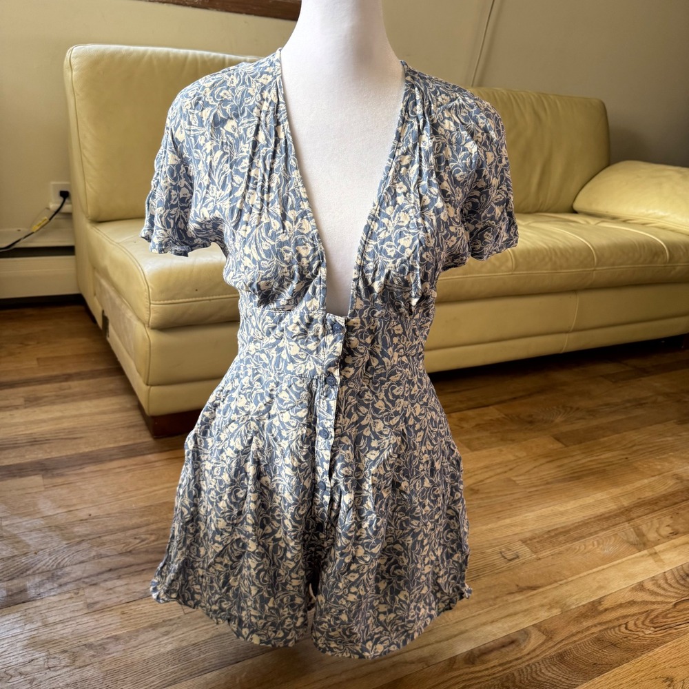 Chelsea28 Blue Floral V-Neck Button Front Romper with Pockets Womens XS